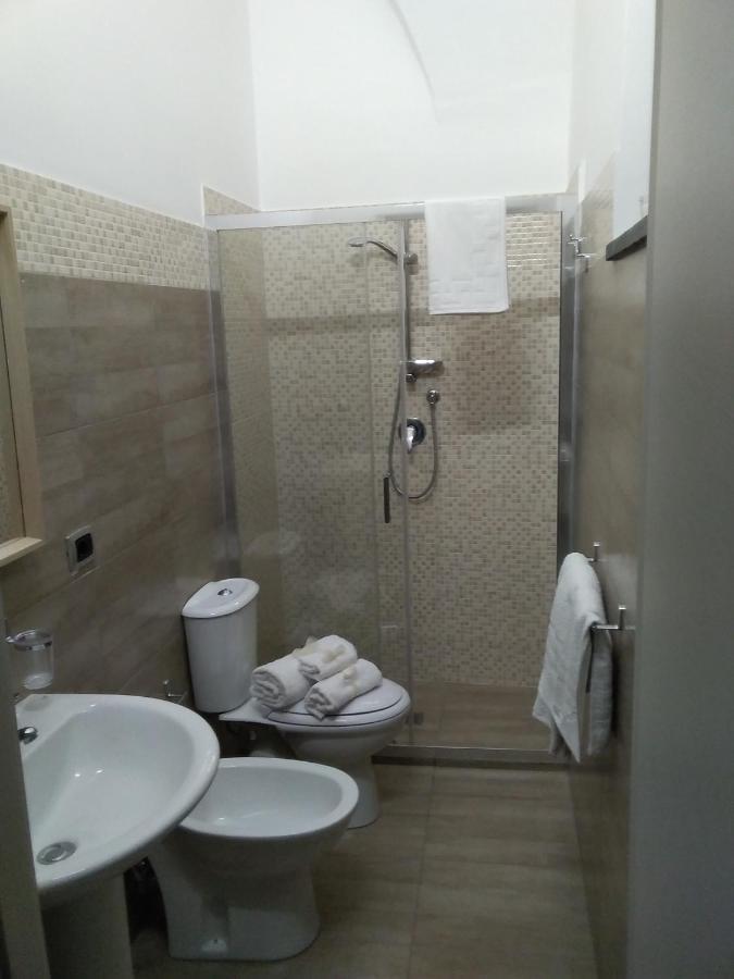 Vittorio Emanuele House * Catania